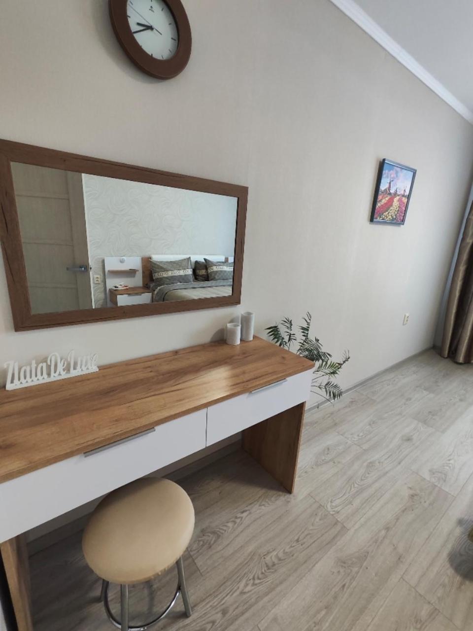 Zlata De Luxe Apartamento Ivano-Frankivsk Exterior foto