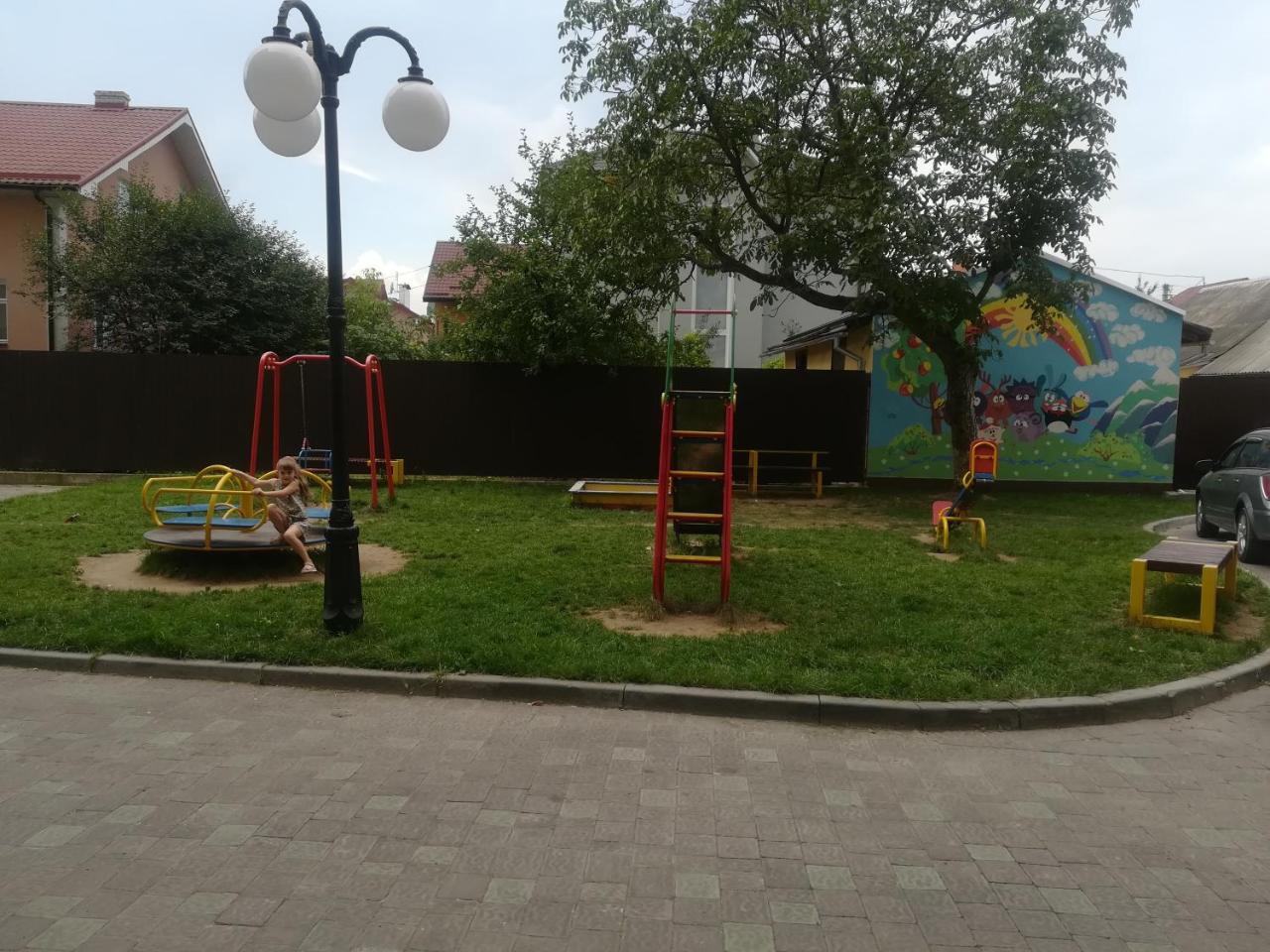 Zlata De Luxe Apartamento Ivano-Frankivsk Exterior foto